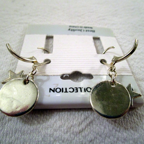 Red, White & Blue Dangle Star Pierced Earrings - Picture 3 of 3